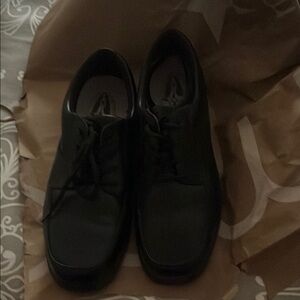 Hush Puppies Men's Black Oxfords